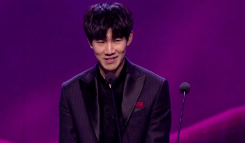 际行动诠释 际行动诠释